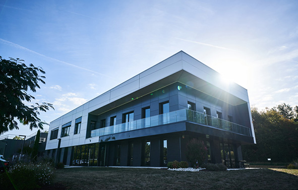 Le nouveau siège de Philibert Savours à Crottet, bâtiment certifié BEPOS